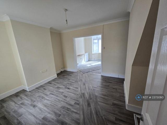 Oswald Road, Dover, CT17 3 bed terraced house to rent £1,430 pcm £330 pw