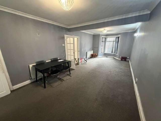 Oswald Road, Southall, UB1