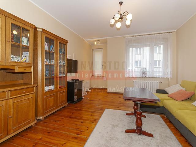 Przestronne 3 pokojowe mieszkanie w centrum Opola loggia