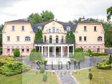 Obiekt użytkowy 1242 m² nad rzeką, idealny na hotel czy pensjonat