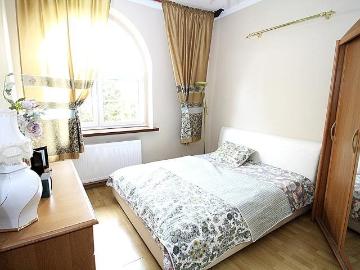 Duży zadbany dom 240 m2 z garażem i ogrodem