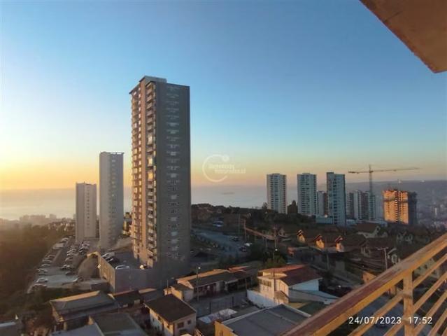 Oportunidad! 3 dormitorios, 2 baños estacionamiento, bodega | 3 dormitorios por 2491.00 en Viña del Mar