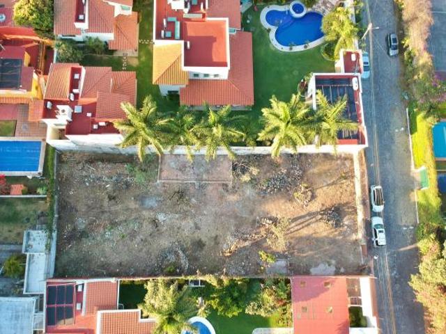 OPORTUNIDAD TERRENO EN VISTA HERMOSA CON ESTRICTA SEGURIDAD 24 HORAS