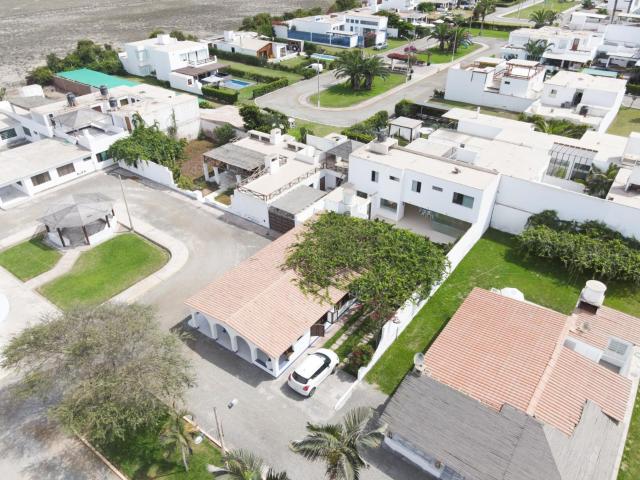 Oportunidad Única, Venta de dos Casas de Playa en Asia