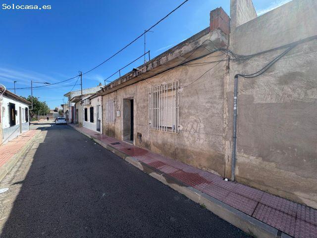 Oportunidad Única: Adosado en Las Torres de Cotillas para Reformar