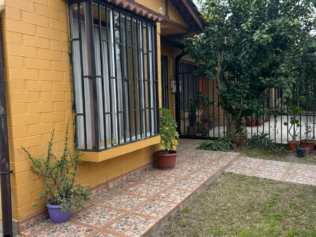 Oportunidad única! Amplia casa de 3 dormitorios y 2 baños