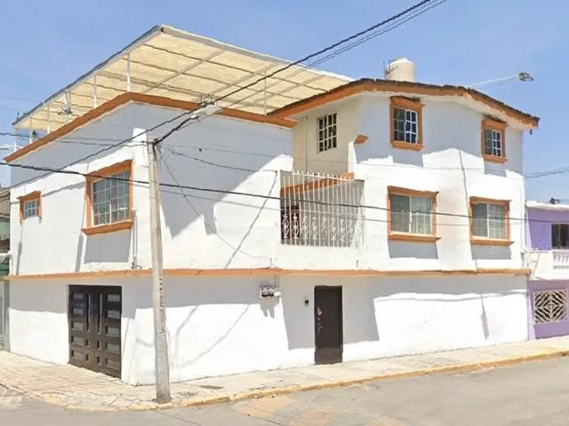 Oportunidad Única: Casa en Venta en Xalostoc, Cerca de Avenidas Principales