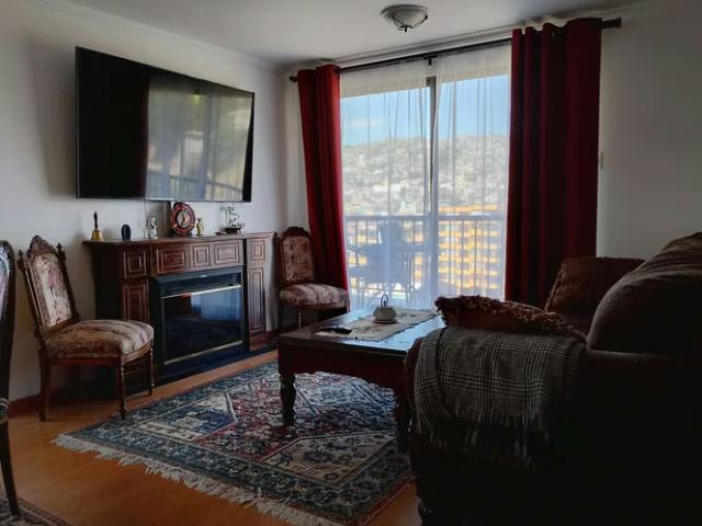 Oportunidad única de inversión en Valparaíso Patrimonial | 8 dormitorios por 9800.00 en Chile