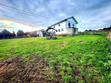 !OPORTUNIDAD UNICA EN UN ENTORNO PRIVILEGIADO! CASA CON FINCAS EN ASTAS COAÑA