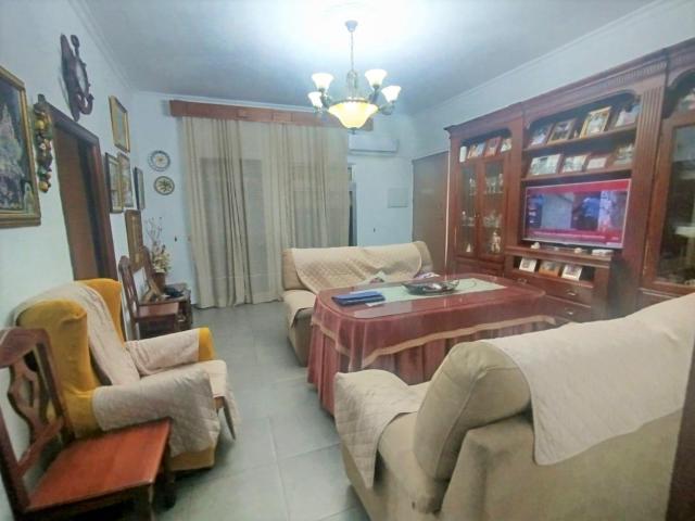 ¡OPORTUNIDAD ÚNICA EN VILLAVERDE DEL RÍO!