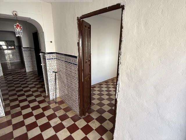 Oportunidad única en Arroyo de San Serván — Casa en planta baja con garaje y patio 100 m2