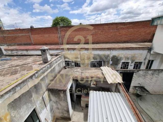 CASA A PRECIO DE TERRENO ZONA DEFENSORES, CHINA POBLANA!