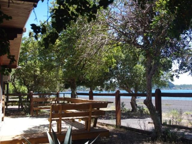 Oportunidad única en la playa grande de Pucón. 1.000 m² / 5 D 4B