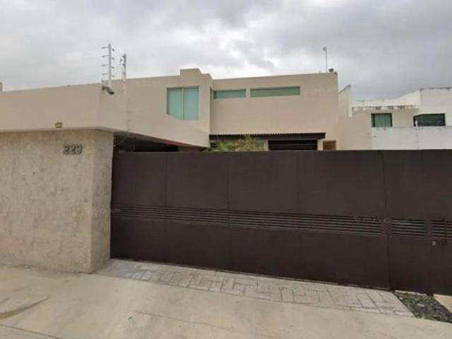 Oportunidad única por debajo de su valor comercial BONITA CASA en venta en Altabrisa