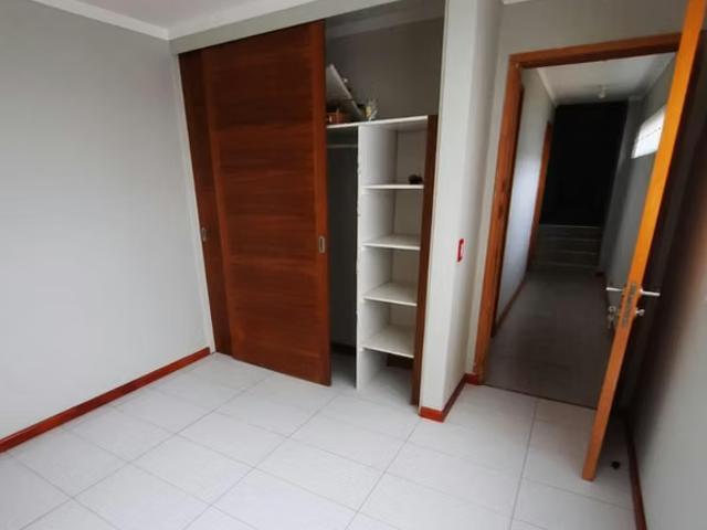 Oportunidad unica se vende casa en recreo para inversion | 5 dormitorios por 250000. 00 en Chile