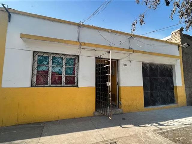 OPORTUNIDAD Venta 7 Dorm arrendada excelente rentabilidad | 7 dormitorios por 5000.00 en Santiago