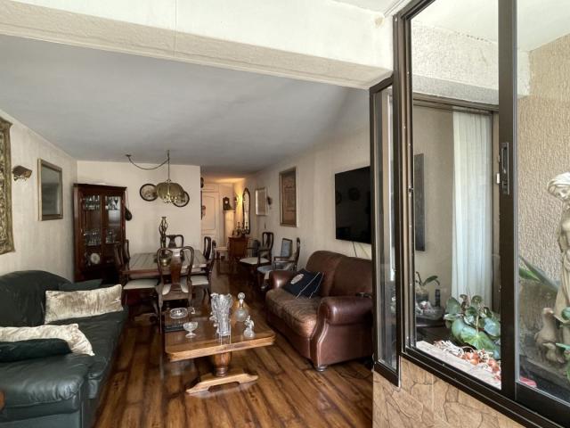 Oportunidad Venta 3D + 2B y servicio a paso de Est Español