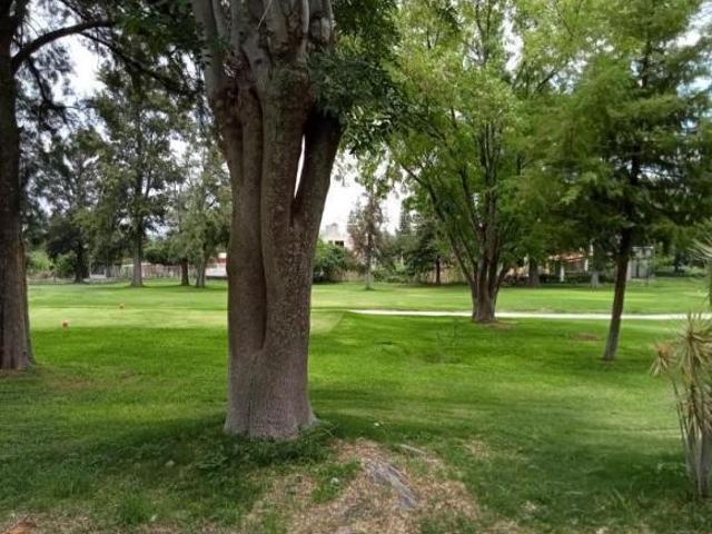 Oportunidad venta casa villas de Irapuato a campo de golf
