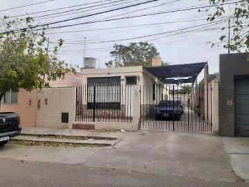 Oportunidad Venta De 2 Casas Juntas, A Mts. De La Plaza De Concepcion Calle Jujuy Antes De Cereceto Capital