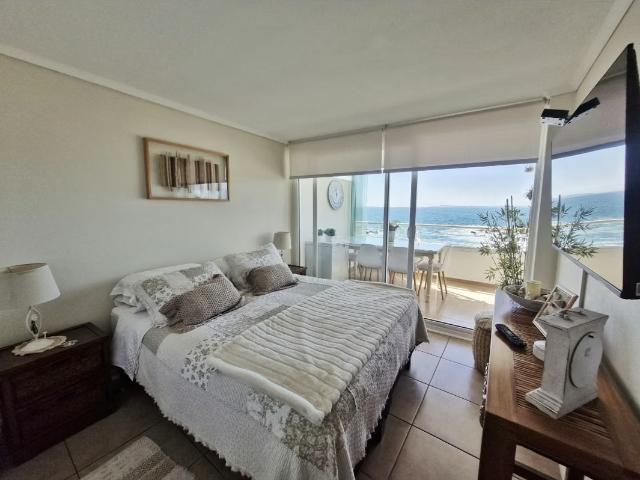 Oportunidad! VENDE a puertas cerradas, dpto 2D, C | 2 dormitorios por 6200.00 en Concón