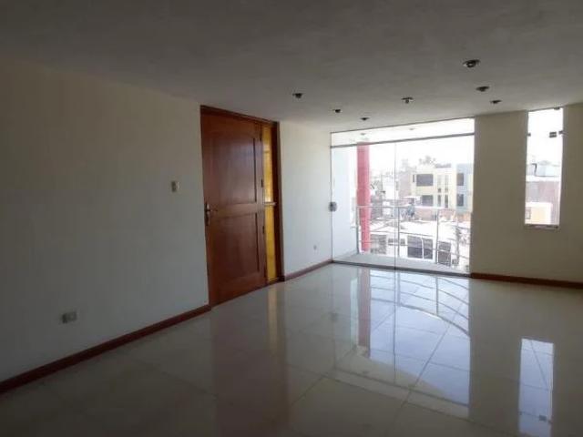 Oportunidad vendo amplio departamento adepa jos luis bustamante y r