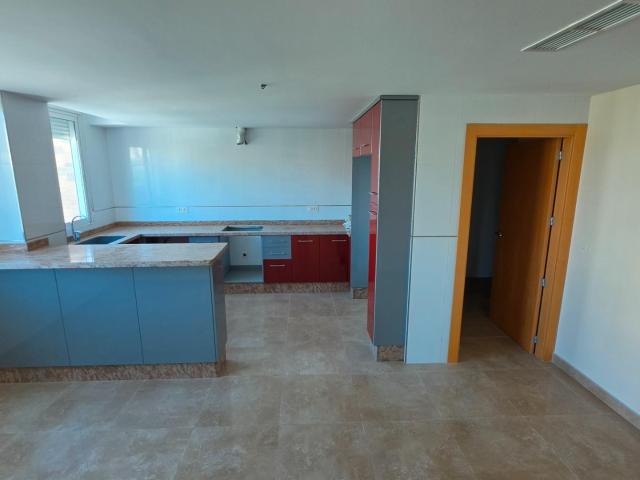 OPORTUNIDAD ! VIVIENDA A ESTRENAR EN ALBAIDA!