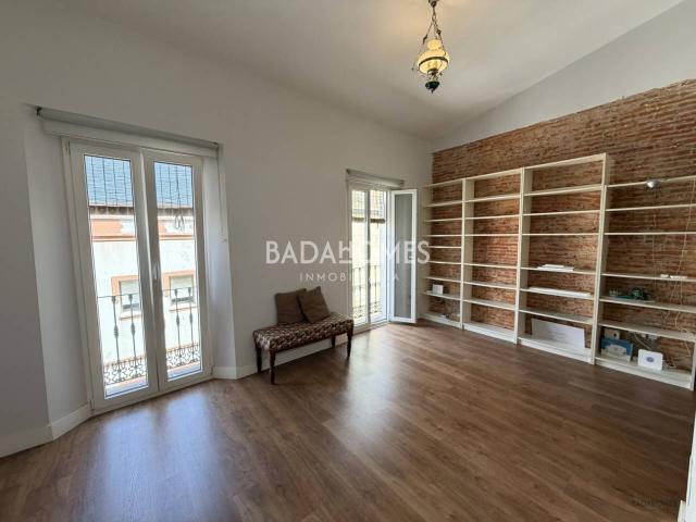 Piso reformado en Casco Antiguo con terraza comunitaria y posibilidad de 2 dormitorios