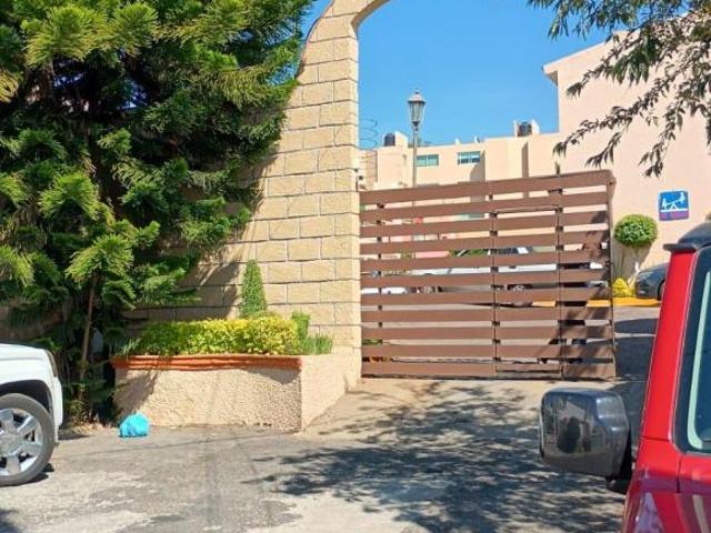 OPORTUNIDAD a unos pasos de Gran Terraza Lomas Verdes con DOBLE filtro seguridad
