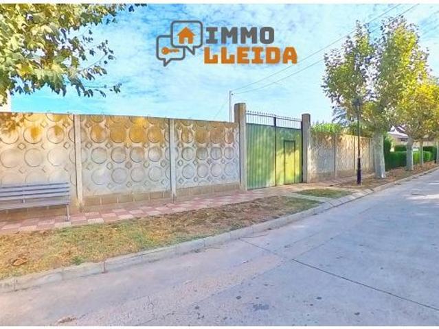 OPORTUNIDAD Almacén y solar urbano en Boldú
