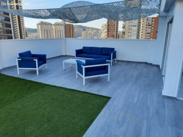 OPORTUNIDAD ALQUILO ATICO 3 DORMITORIOS 3 BAÑOS CON 700M2 DE TERRAZA 300 DE ELLOS A PISO LLANO