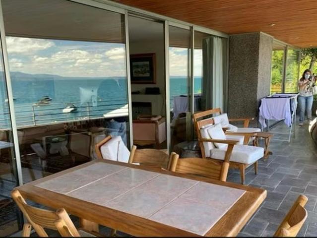 Oportunidad amplio departamento frente al lago en Margomalal | 4 dormitorios por 15300.00 en Pucón