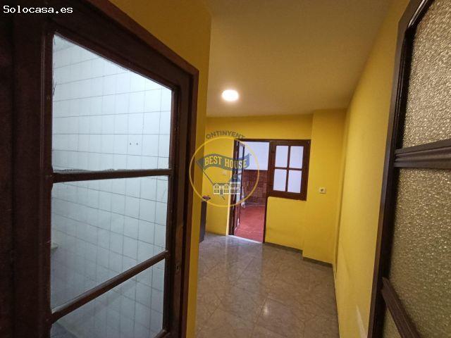 Oportunidad Amplio Piso de cinco dormitorios en Ontinyent