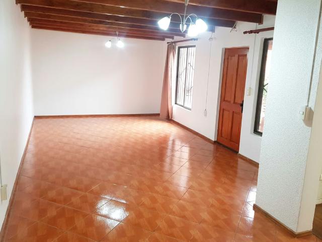Oportunidad! Amplia casa aislada con patio 1574 | dormitorios por 3990.00 en Buin