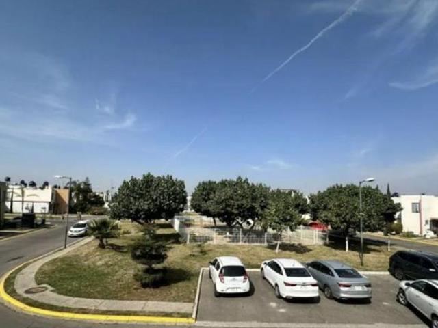 OPORTUNIDAD: CASA ADJUDICADA CON POSECIÓN EN FRACC REAL DEL VALLE, EN TLAJOMULCO JALISCO