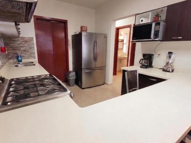 ¡OPORTUNIDAD! Casa Amueblada frente a Gran Plaza | Paneles y Doble Cristal