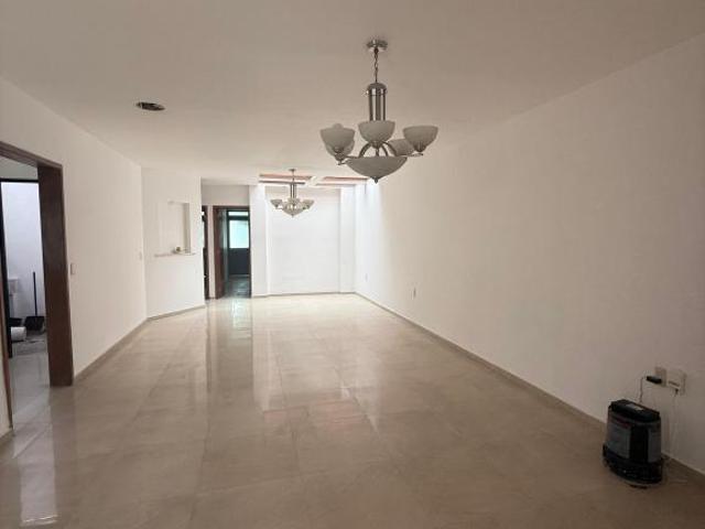 OPORTUNIDAD CASA COL. 8 JULIO UNA PLANTA