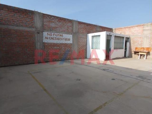 Oportunidad ‼️ Casa Con Local Comercial En Avenida Salaverry Socabaya