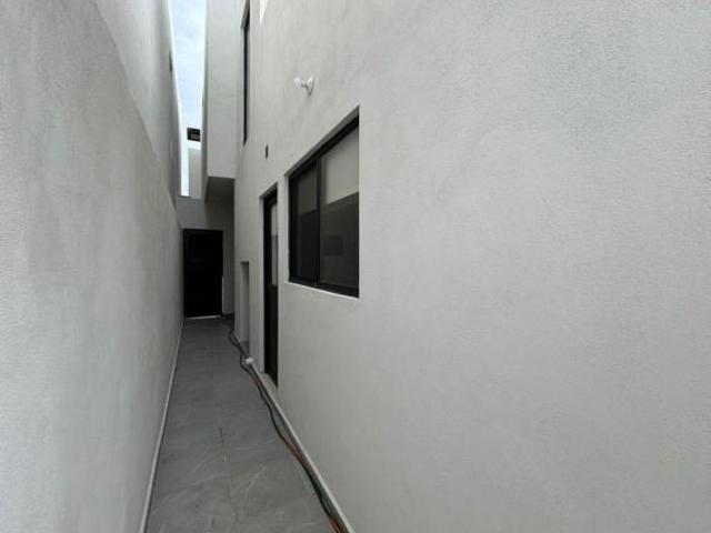 Oportunidad casa de 4 recámaras en venta al norte