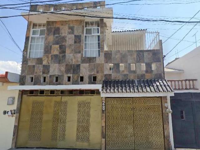 ¡OPORTUNIDAD! Casa en Jardines del Moral, León de los Aldama: El Corazón de la Zona Dorada