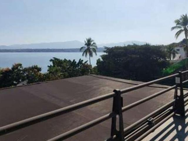 Oportunidad! Casa en Renta o Venta en Orilla del Lago de Tequesquitengo