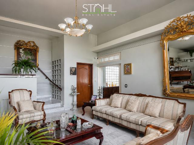 OPORTUNIDAD CASA EN YACATAS, NARVARTE