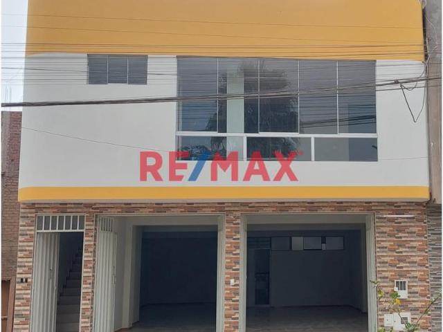 Oportunidad: Casa + 2 Locales Comerciales En Puente Piedra