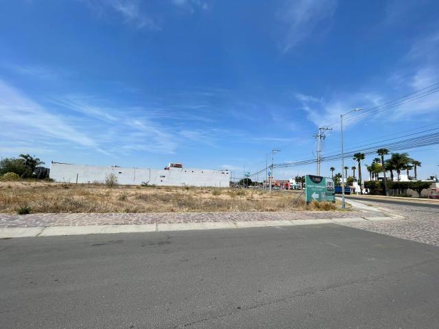 Oportunidad de Terreno en Renta