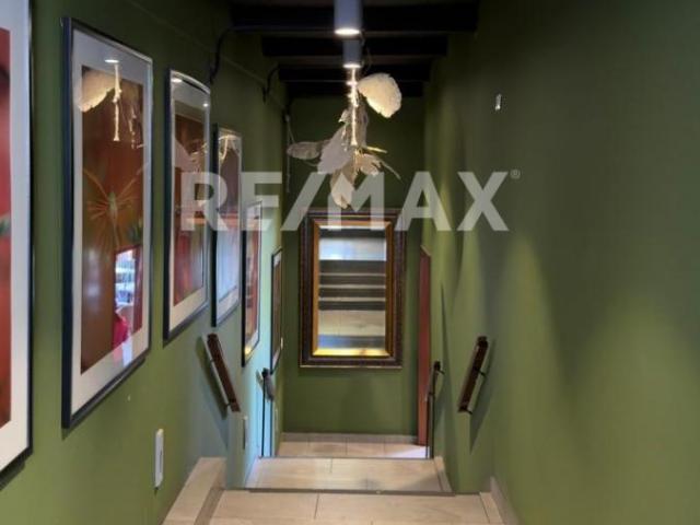 Oportunidad de Traspaso e Inversión, Restaurante activo y con permiso de alcoholes transferible. En colonia Centenario de Hermosillo, Sonora