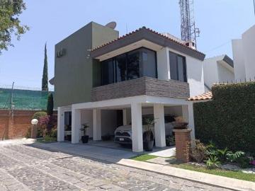 OPORTUNIDAD DE VENTA DE CASA EN ZAVALETA EN CALLE PRIVADA PARA INVERSION O REMODELACION