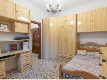 OPORTUNIDAD DE VENTA DE PISO EN ZONA ANCHA DE CAPUCHINOS