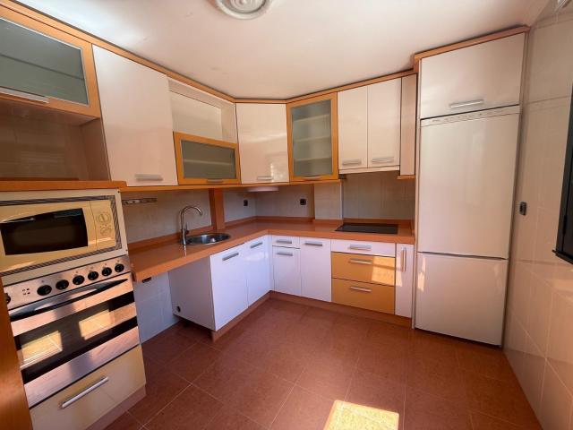¡OPORTUNIDAD DE COMPRA! BONITO PISO EN VENTA POR 74.900€ EN TORRE DEL BIERZO CON COCHERA CERRADA