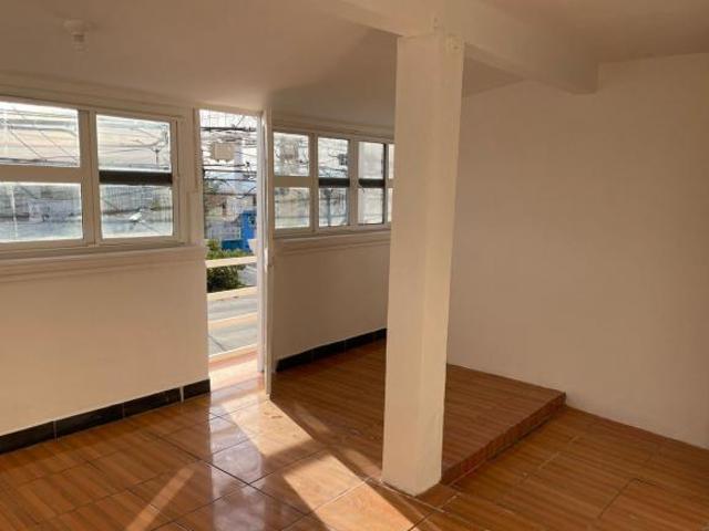 Oportunidad de Inversión Casa Remodelada en Av. Siglo XXI con Potencial Comercial