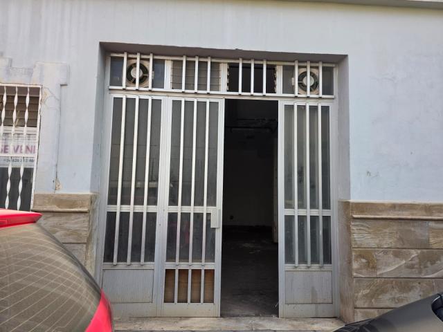 Oportunidad de Inversión en Gran Tarajal: Locales Comerciale. 201m² Gran Tarajal