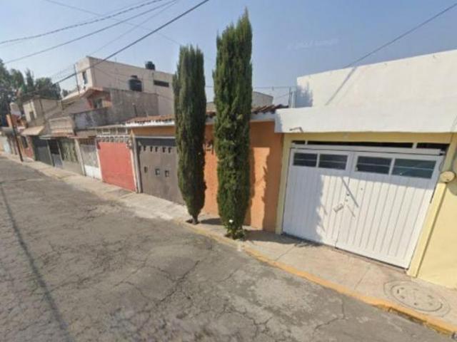 Oportunidad de Inversión Inteligente, Casa en Villas de las Flores en San Fco. Coacalco Edo de Mex